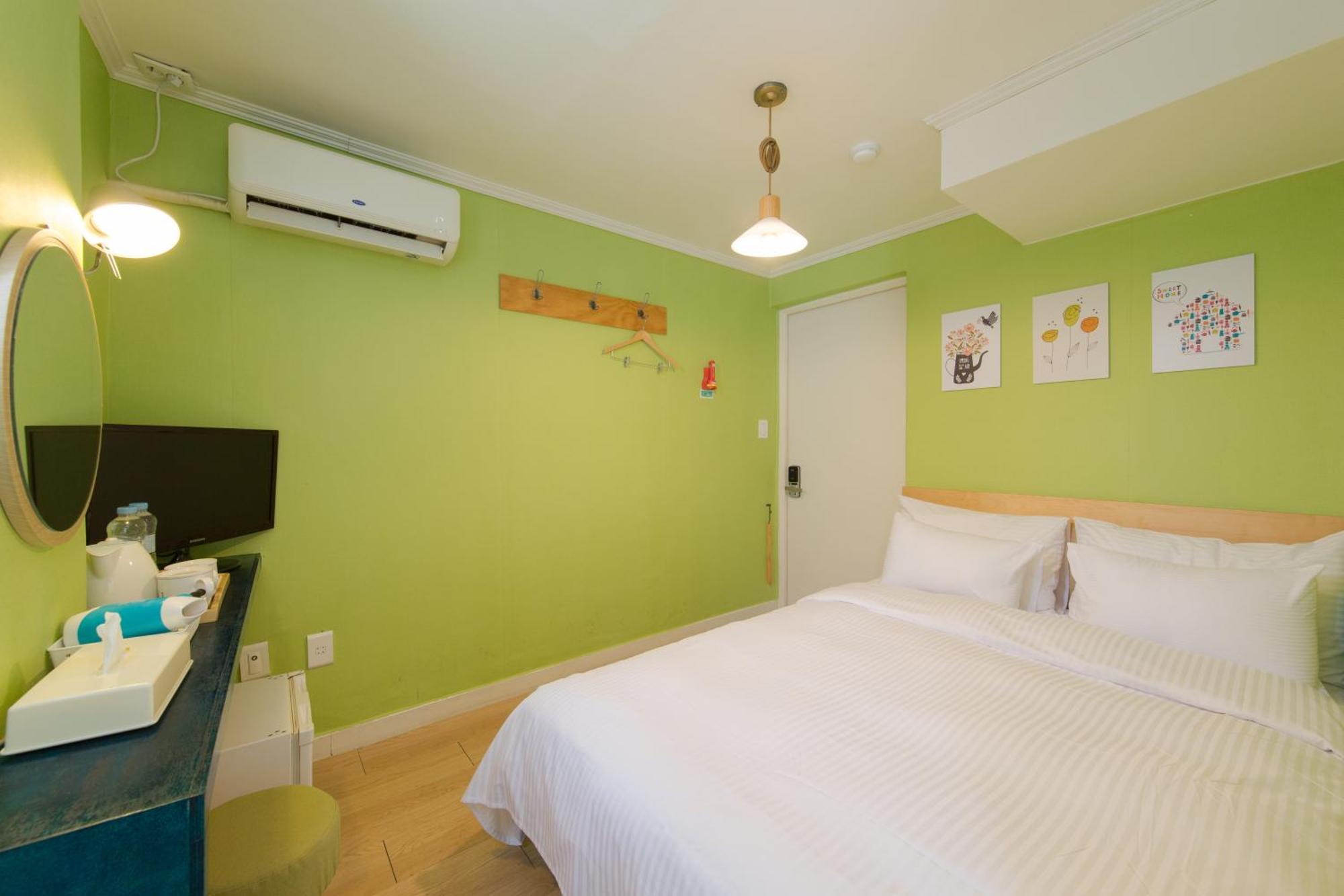 Travel Monster Hotel Seoul Bagian luar foto